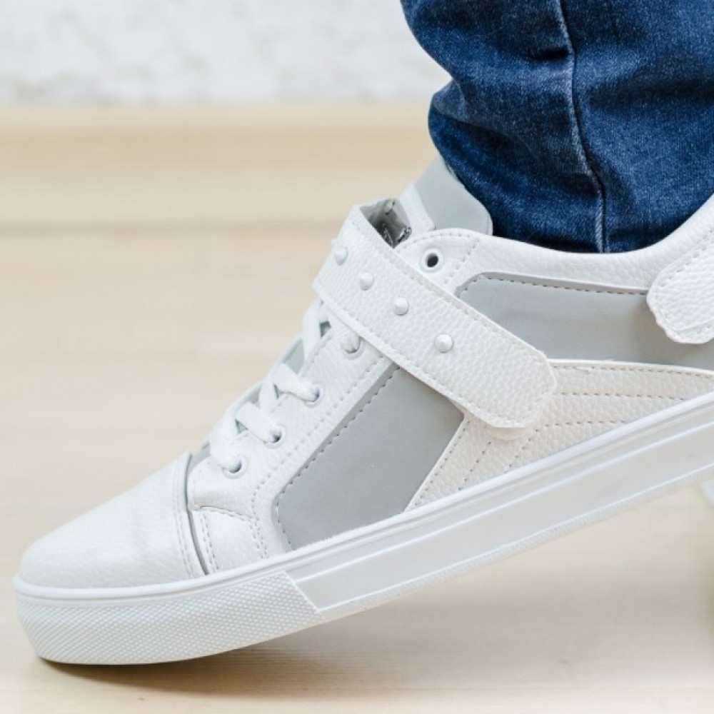 Adidași pentru bărbați Coner White Spikes