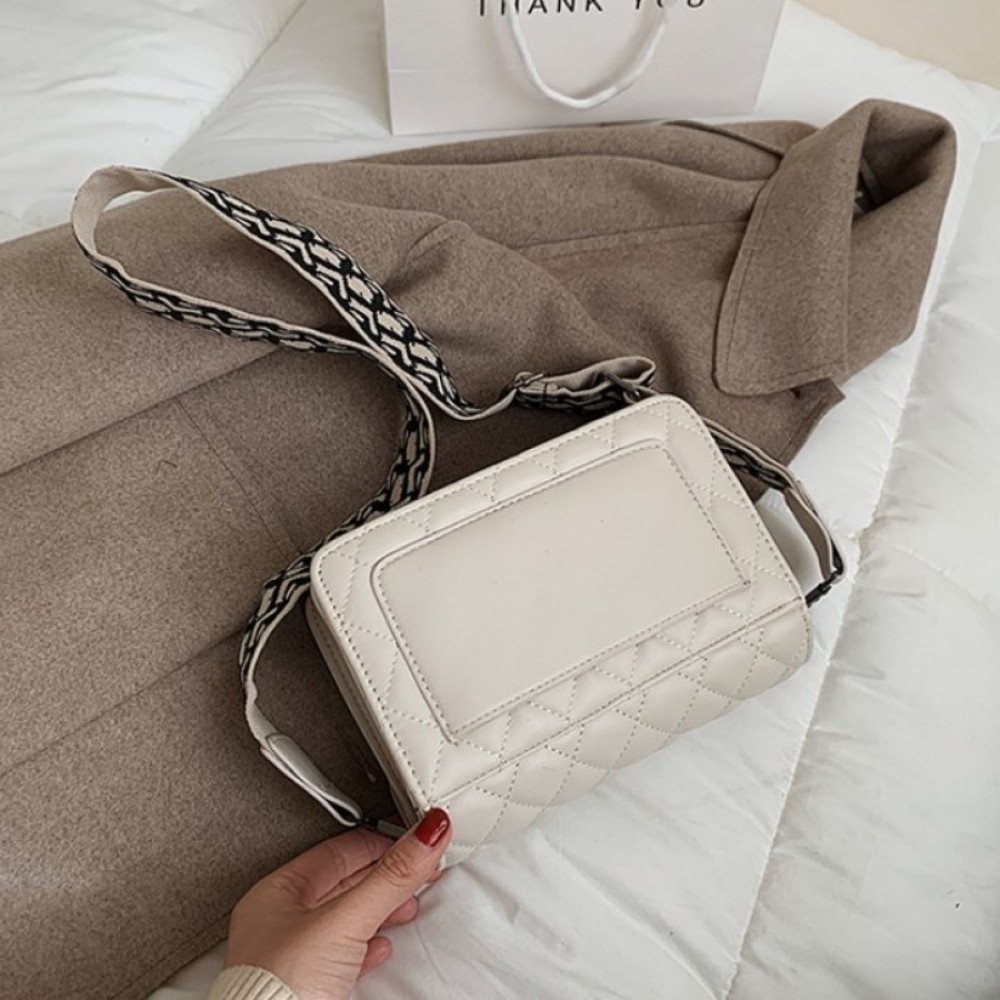 Малка дамска чанта Dory Beige