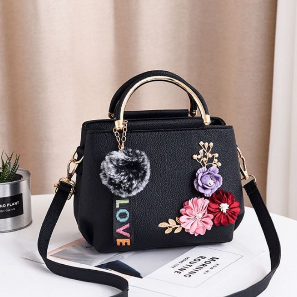 Малка дамска чанта Crop Black