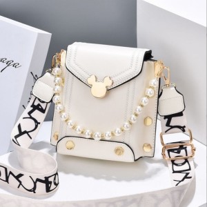 Малка чантичка White Mik