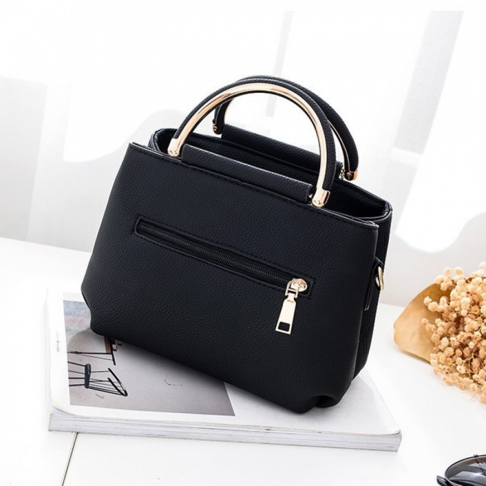 Малка дамска чанта Cropp Black