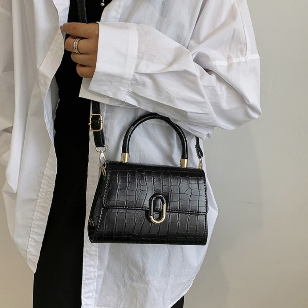 Малка дамска чанта Cloe Black ] - b1340_1