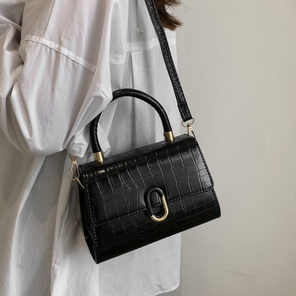 Малка дамска чанта Cloe Black ] - b1340_1