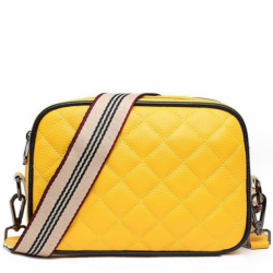 A picture of Малка дамска чанта естествена кожа Yellow 1226