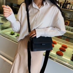 Additional picture of Малка чанта Clarina Black